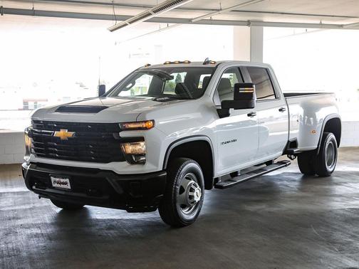 Summit White 2024 Chevrolet Silverado 3500 WT