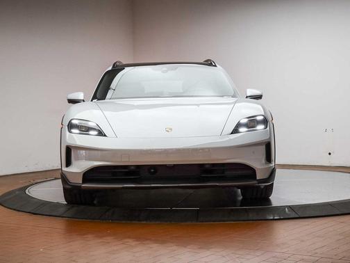 2025 Porsche Taycan 4S