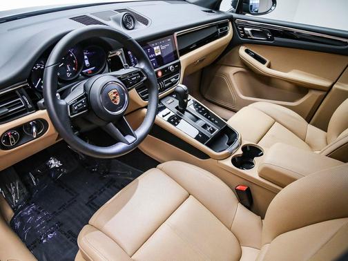 Volcano 2026 Porsche Macan Macan