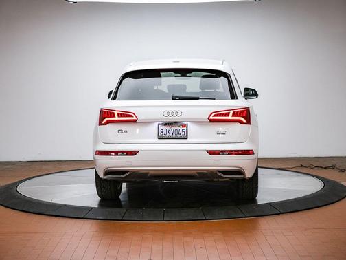 Ibis White 2018 Audi Q5 2.0T Premium