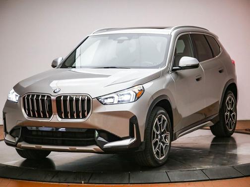 Space Silver Metallic 2023 BMW X1 xDrive28i