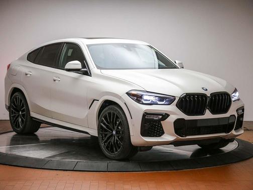 Mineral White Metallic 2022 BMW X6 xDrive40i