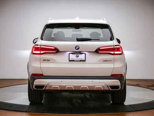 Alpine White 2022 BMW X5 xDrive40i