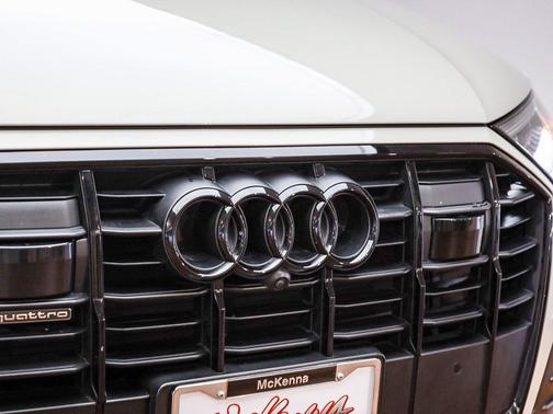 2023 Audi Q7 55 Prestige