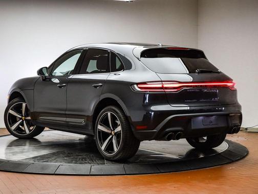 2025 Porsche Macan T