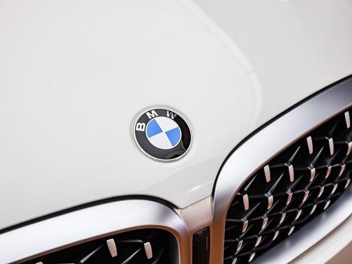 2023 BMW X4 xDrive30i