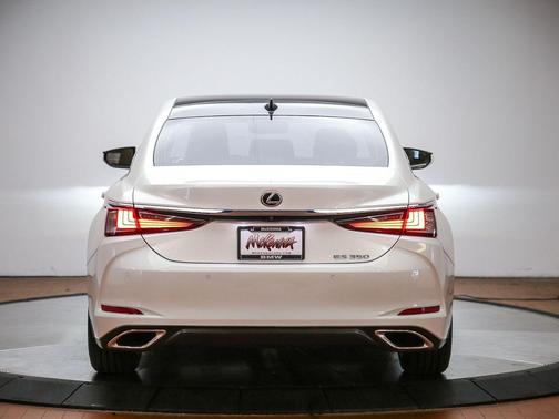 Eminent White Pearl 2019 Lexus ES 350 Luxury
