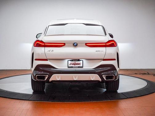 Alpine White 2024 BMW X6 xDrive40i