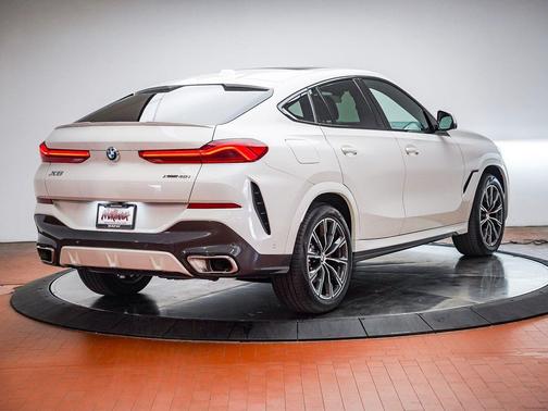 Alpine White 2024 BMW X6 xDrive40i
