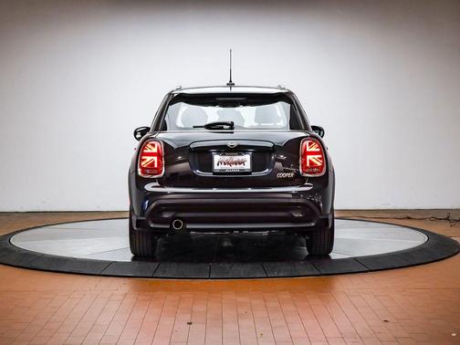 2024 MINI Hardtop Cooper