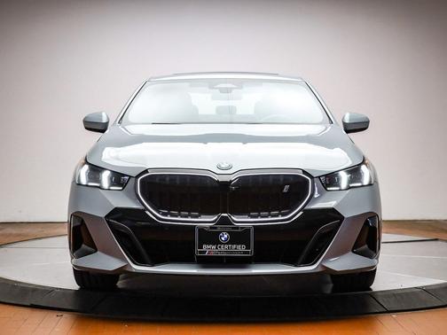 2025 BMW i5 eDrive40