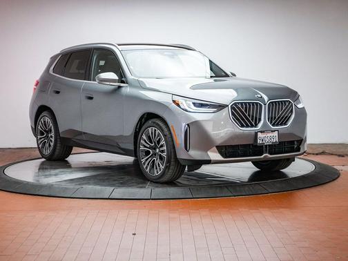 Skyscraper Grey Metallic 2026 BMW X3 30 xDrive