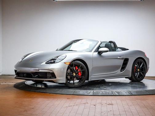 2025 Porsche 718 Boxster S