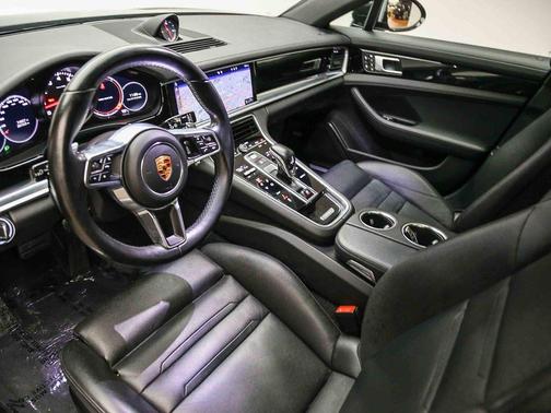 Black 2018 Porsche Panamera 4
