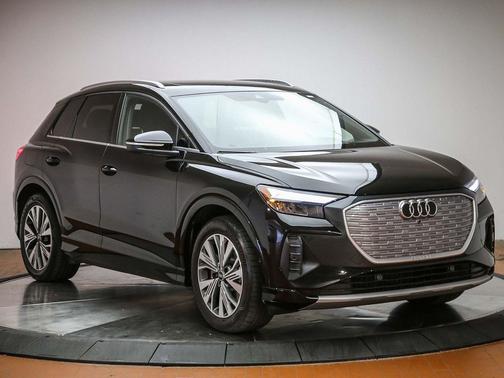 Mythos Black Metallic 2023 Audi Q4 e-tron Premium Plus 40 RWD