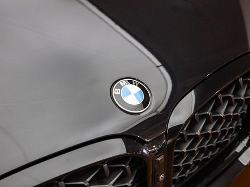 2023 BMW X4 xDrive30i