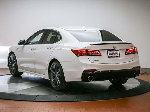 Platinum White Pearl 2019 Acura TLX Technology