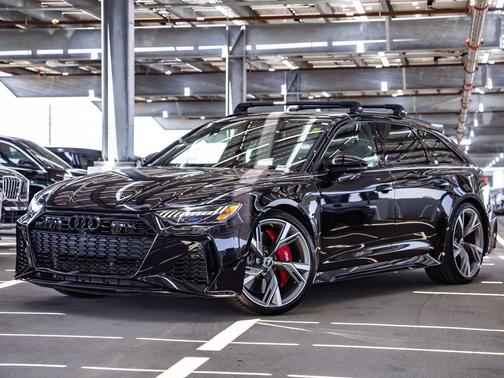 Black Crystal 2021 Audi RS 6 Avant 4.0T