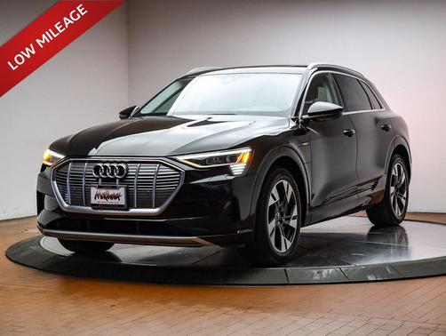 2022 Audi e-tron Premium