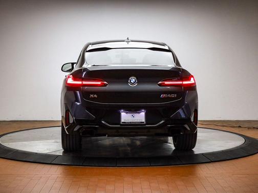 2023 BMW X4 M40i