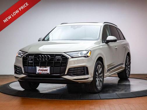 Vicuna Beige Metallic 2022 Audi Q7 45 Premium Plus