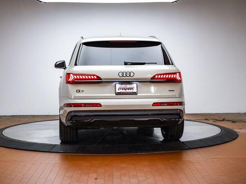 Vicuna Beige Metallic 2022 Audi Q7 45 Premium Plus