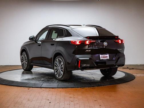 Jet Black 2026 BMW X2 xDrive28i