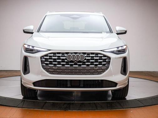 2025 Audi Q5 Premium Plus TFSI quattro S tronic