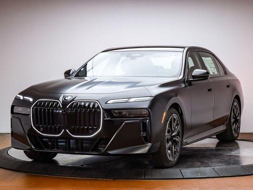 Black 2026 BMW 740 740i