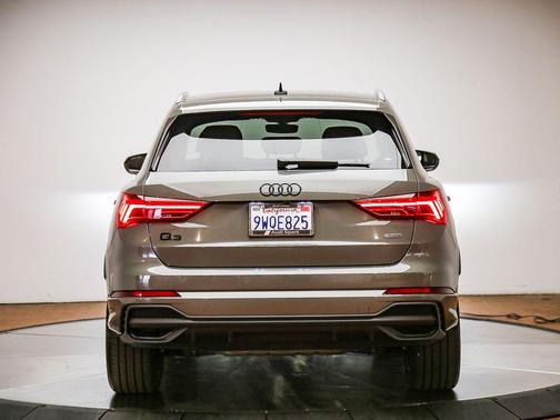 Chronos Gray Metallic 2025 Audi Q3 Premium 45 TFSI S line quattro Tiptronic