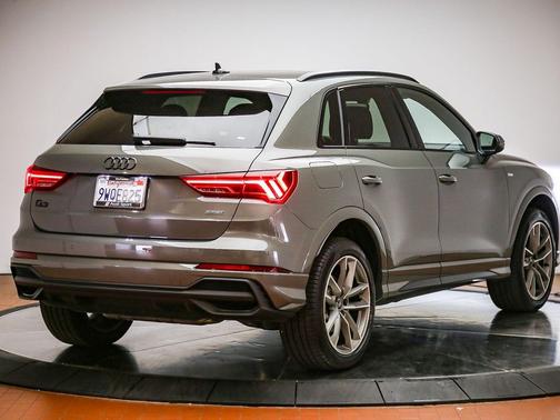 Chronos Gray Metallic 2025 Audi Q3 Premium 45 TFSI S line quattro Tiptronic