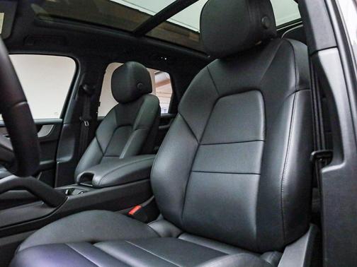 Quartzite 2025 Porsche Cayenne Cayenne