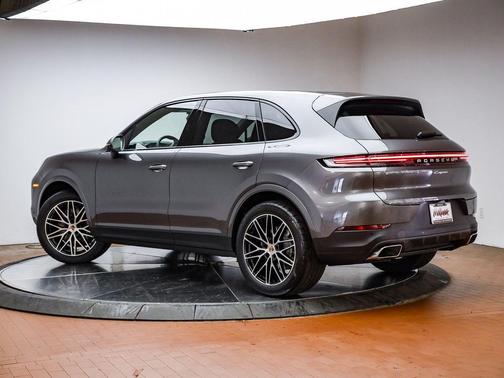 2025 Porsche Cayenne Cayenne