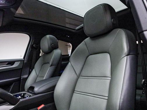 2025 Porsche Cayenne S