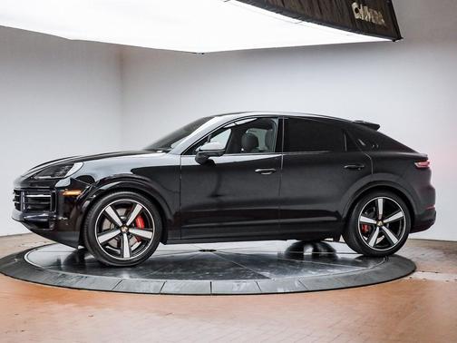 2025 Porsche Cayenne S