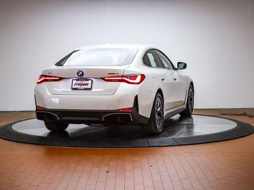 Mineral White Metallic 2023 BMW i4 Gran Coupe eDrive40
