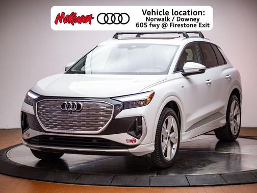 Glacier White Metallic 2023 Audi Q4 e-tron Premium 50 quattro