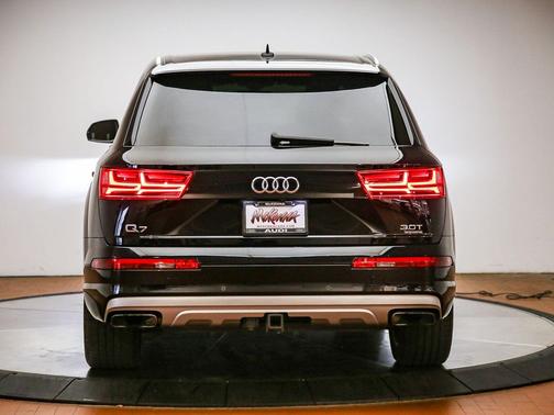 Black 2017 Audi Q7 3.0T Premium