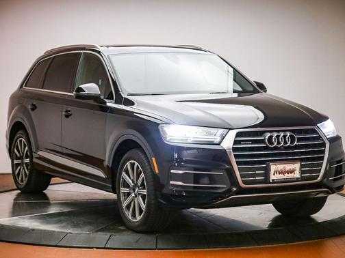 Black 2017 Audi Q7 3.0T Premium