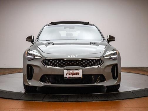 2022 Kia Stinger GT-Line