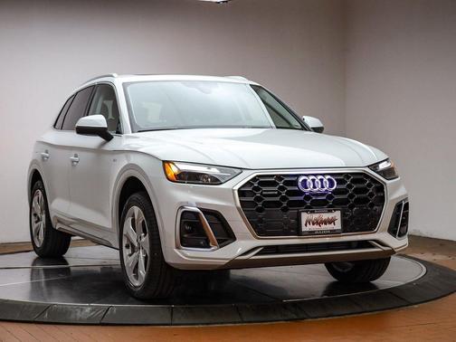 2025 Audi Q5 45 S line Premium Plus