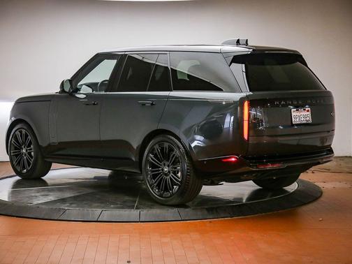Green 2023 Land Rover Range Rover P530 SE