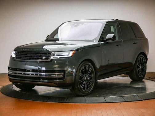 Green 2023 Land Rover Range Rover P530 SE