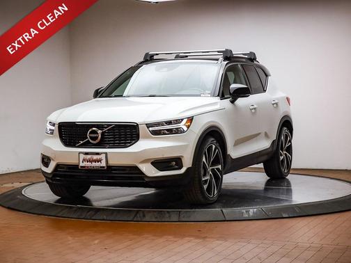 2020 Volvo XC40 T5 R-Design