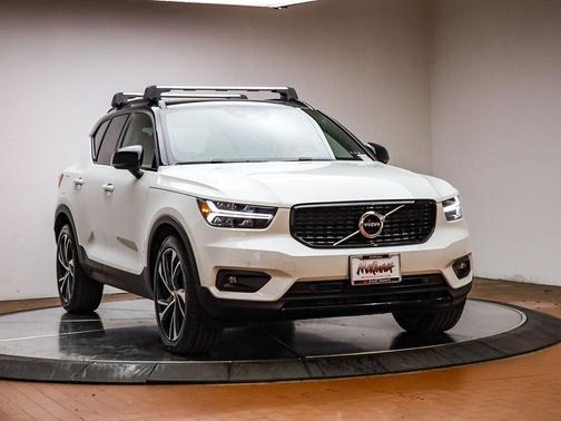 2020 Volvo XC40 T5 R-Design