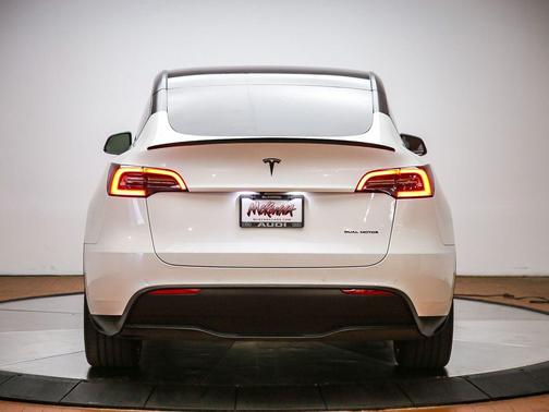 Pearl White Multi-Coat 2021 Tesla Model Y Long Range Dual Motor All-Wheel Drive