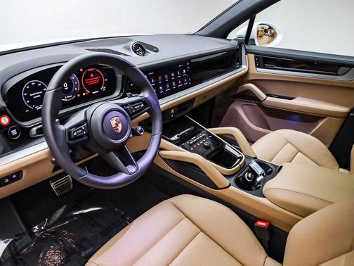 2025 Porsche Cayenne S