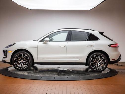 2025 Porsche Macan 