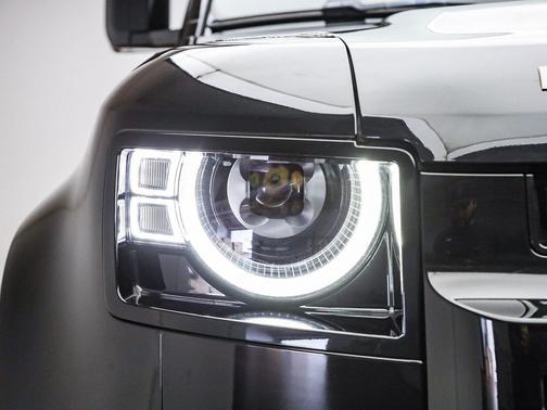 2021 Land Rover Defender 90 X-Dynamic S
