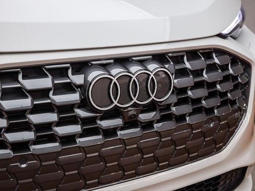 2025 Audi Q5 Premium Plus TFSI quattro S tronic